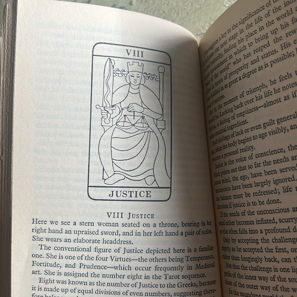 🌀The Tarot Book 🌀by Alfred Douglas 1974 Paperback 🌀 - Picture 8 of 8